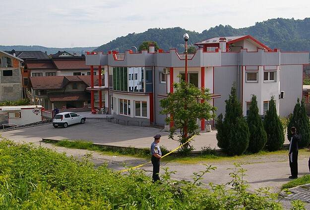 El bombalı saldırıda 32 yaralı