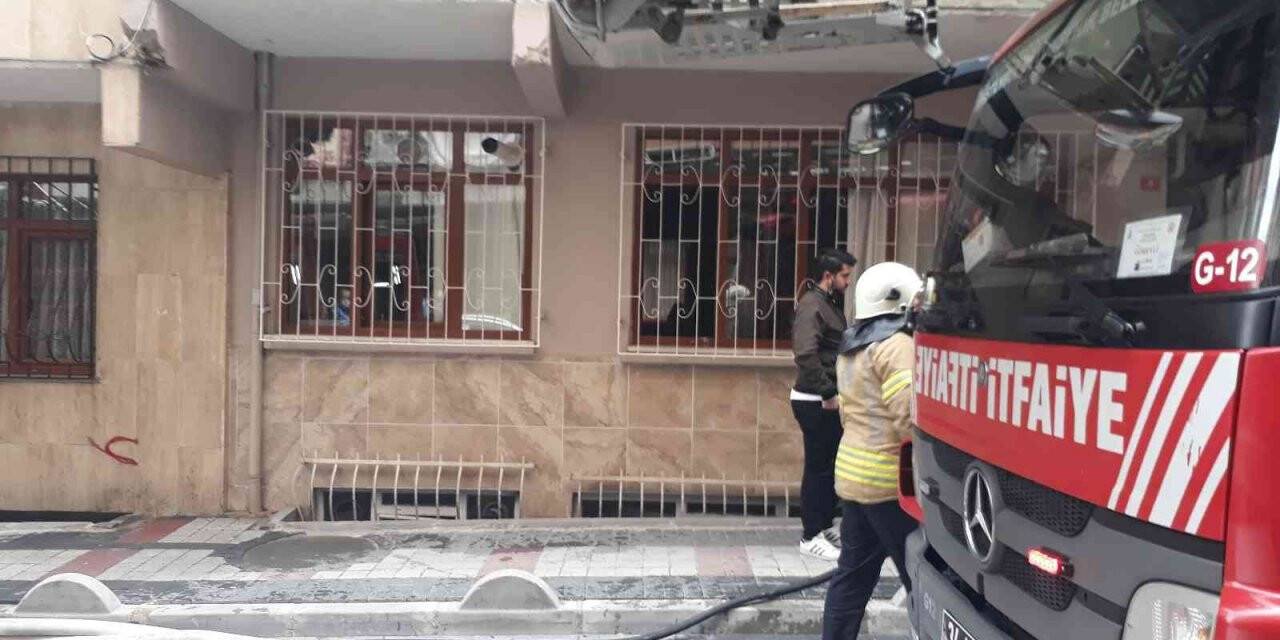 Bağcılar’da korkutan yangın