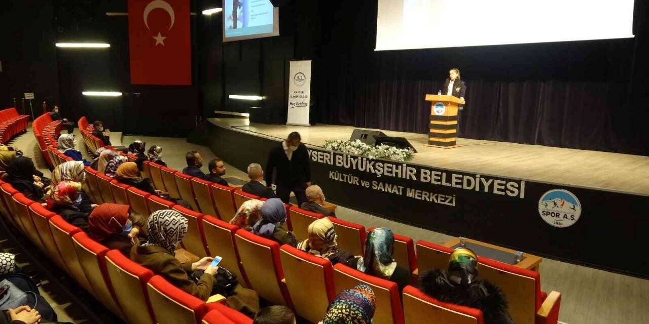 Narkotik polislerinden Kur’an Kursu öğreticilerine ’uyuşturucuyla mücadele’ eğitimi