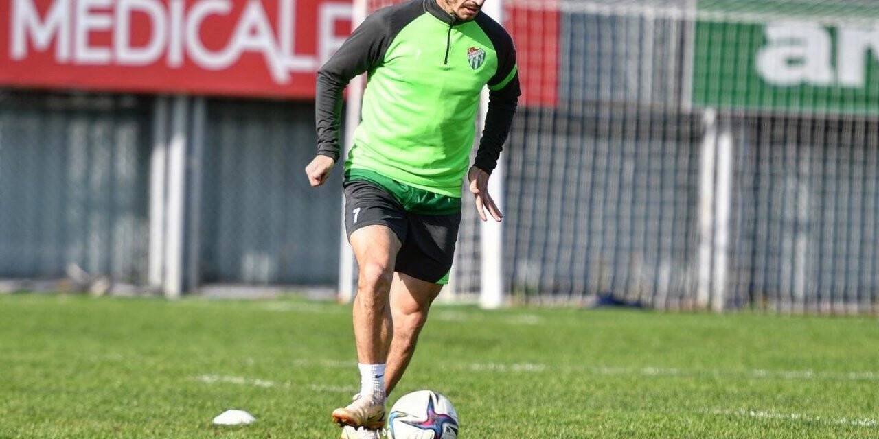 Bursaspor’da Denizlispor maçı hazırlıkları aralıksız başladı