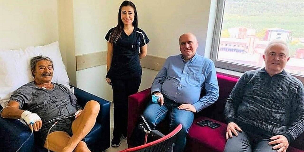 Beyin kanaması geçiren Kadir İnanır’dan ilk fotoğraf