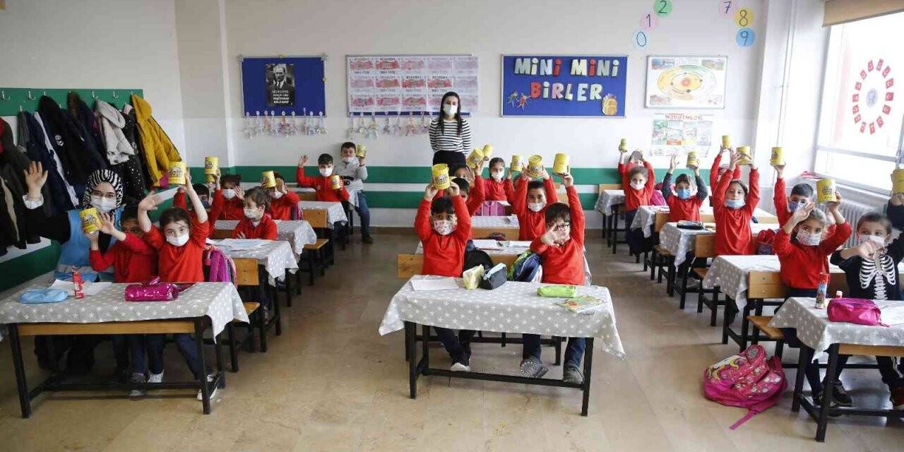 Başakşehir’in minik öğrencileri doğaya sahip çıkıyor