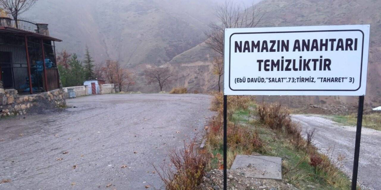 Elazığ’da hadis ve özlü sözler ile temizlik uyarısı