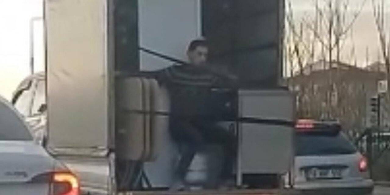 Bursa’da taşımacılıkta son nokta.. Canlarını hiçe saydılar
