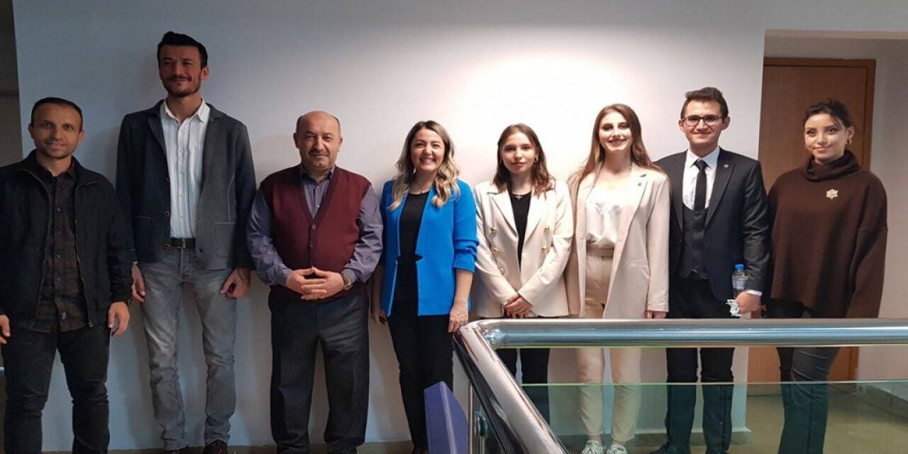 DPÜ öğrenci topluluklarından Eğitim Zirvesi etkinliği