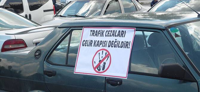 Trafik cezalarına toplu protesto