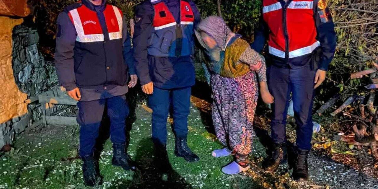 Alzaymır hastası kayıp kadın jandarma tarafından bulundu