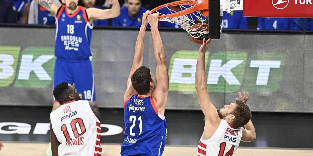 Anadolu Efes’in konuğu Barcelona