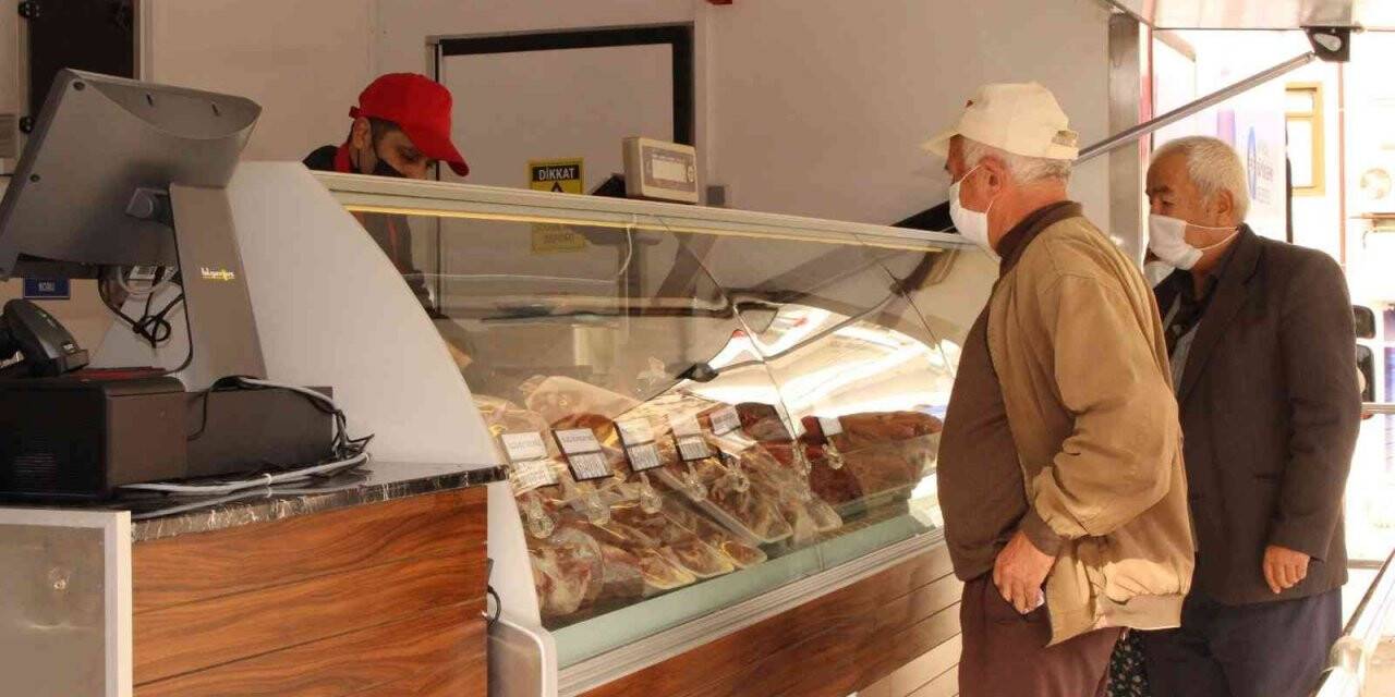 Halk Et Tırı Kaş’ta