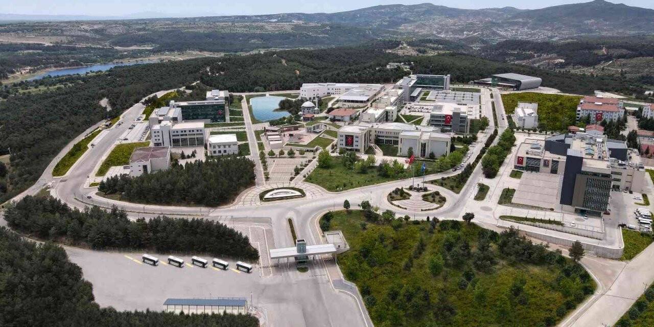 Uşak Üniversitesi, çalışmalarıyla yükselişe devam etti