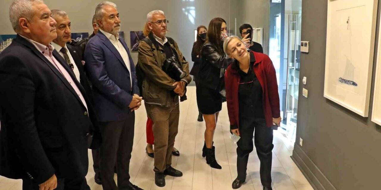 Gerçekle kurgunun buluştuğu ‘Gündüz Düşleri’ sergisi, sanatseverlere kapısını açtı