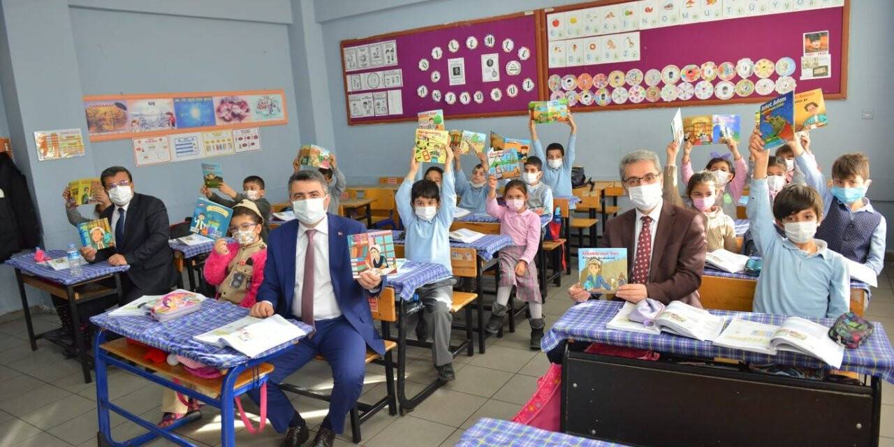 Yıldırımlı çocuklar tarihe damga vuran şahsiyetleri öğrenecek