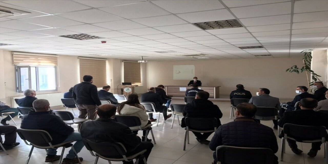 Burhaniye’de Aralık ayı muhtarlar toplantısı yapıldı