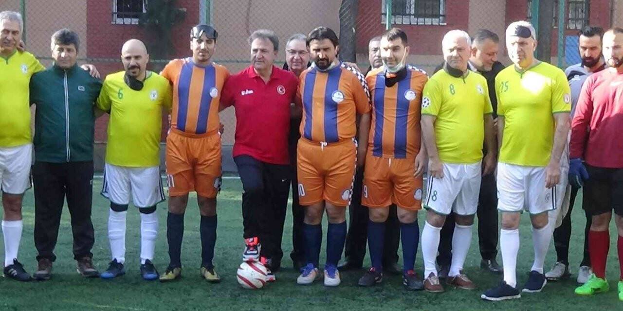 Bornova’da farkındalık maçı