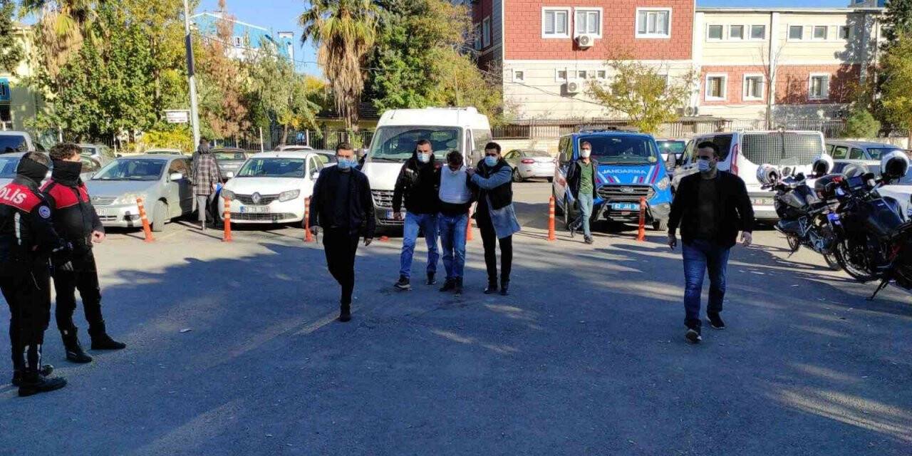 Cinayet zanlısı baba ve oğlu kıskıvrak yakalandı