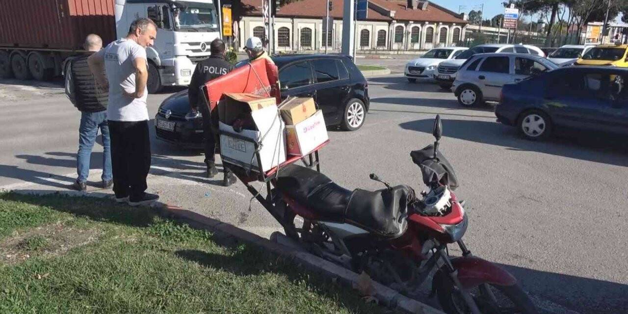 Motosiklet ile otomobil çarpıştı: 1 yaralı