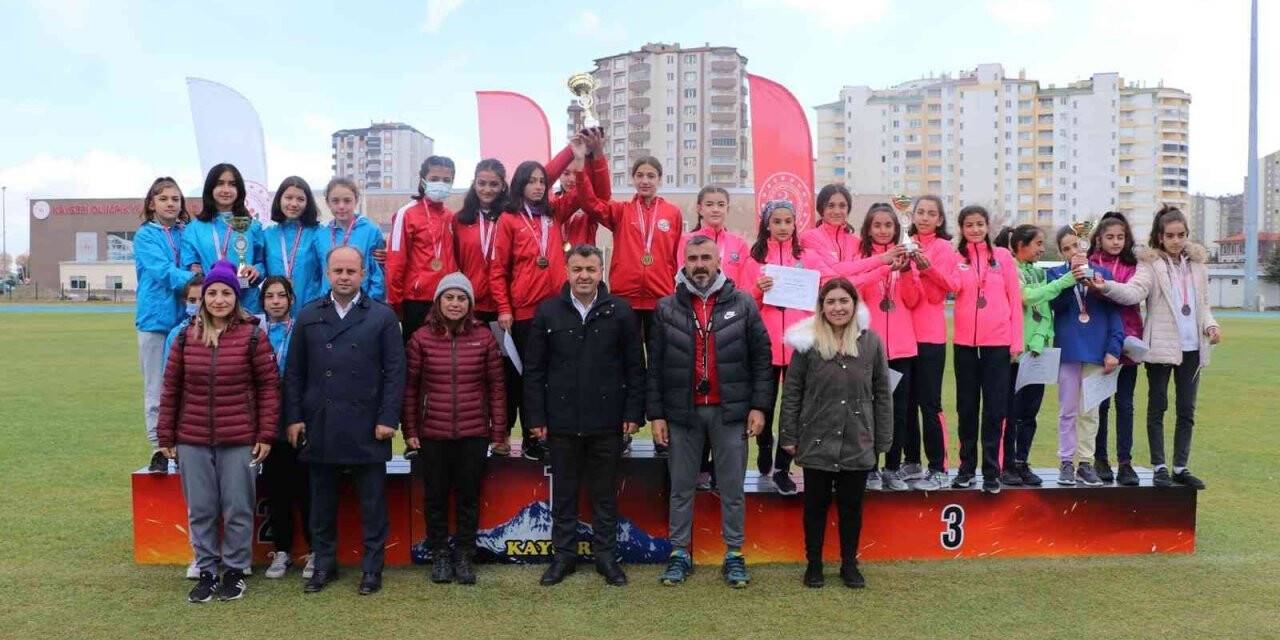 Okullar arası atletizm müsabakaları tamamlandı