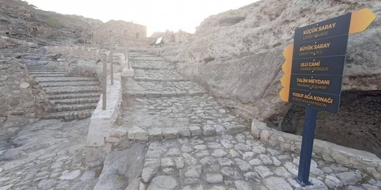 Hasankeyf kalesi turizme açıldı