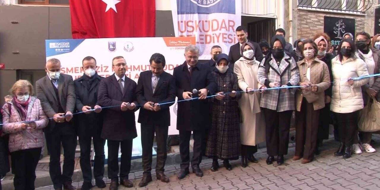 Üsküdar’da ’ÜSMEK Aziz Mahmut Hüdayi Kurs Merkezi’ açıldı