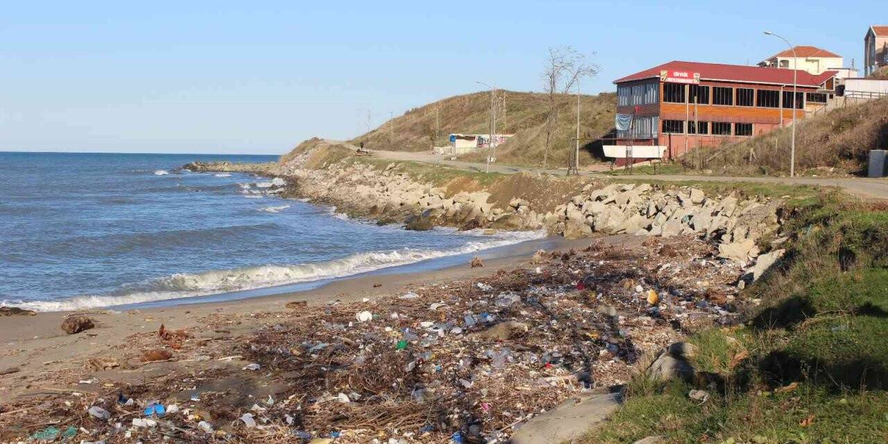 Sinop’ta sahile ceset vurdu