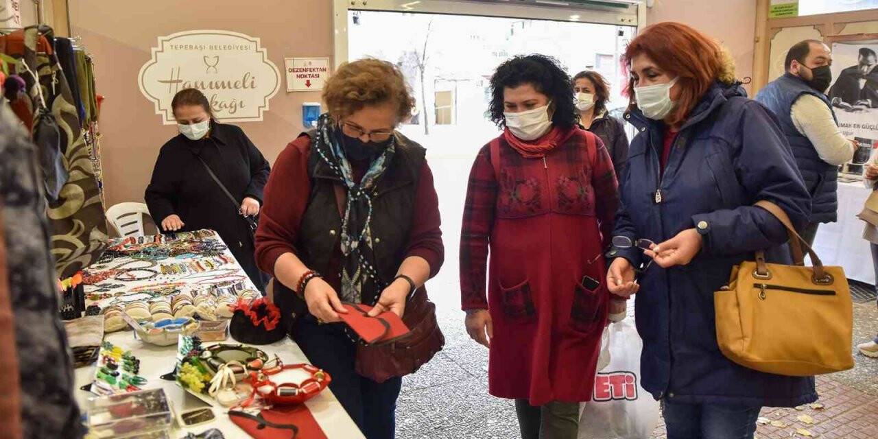 Hanımeli Sokağı doludizgin