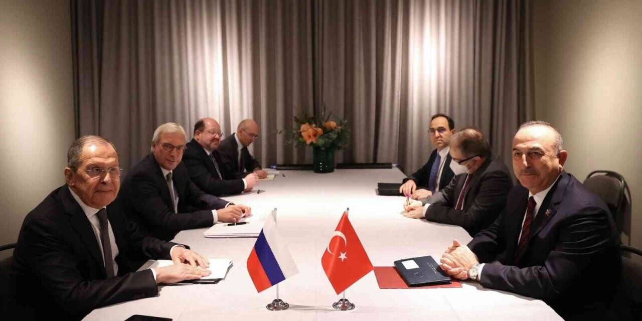 Dışişleri Bakanı Çavuşoğlu, Rus mevkidaşı Lavrov ile görüştü