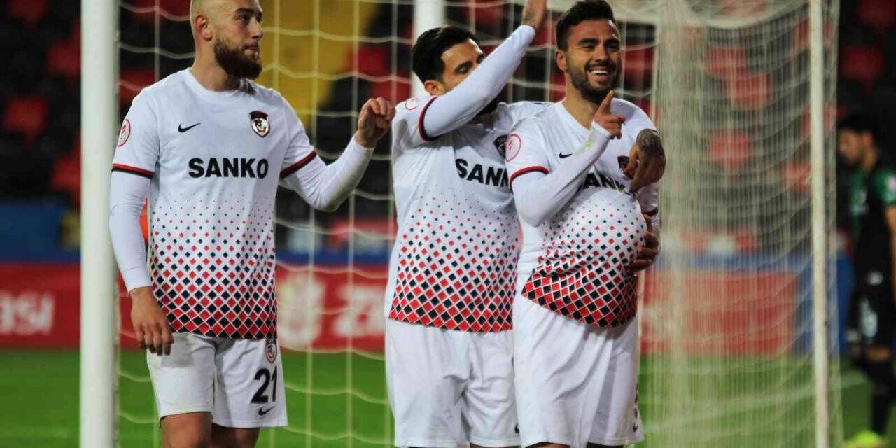 Ziraat Türkiye Kupası: Gaziantep FK: 3 - Sakaryaspor: 1
