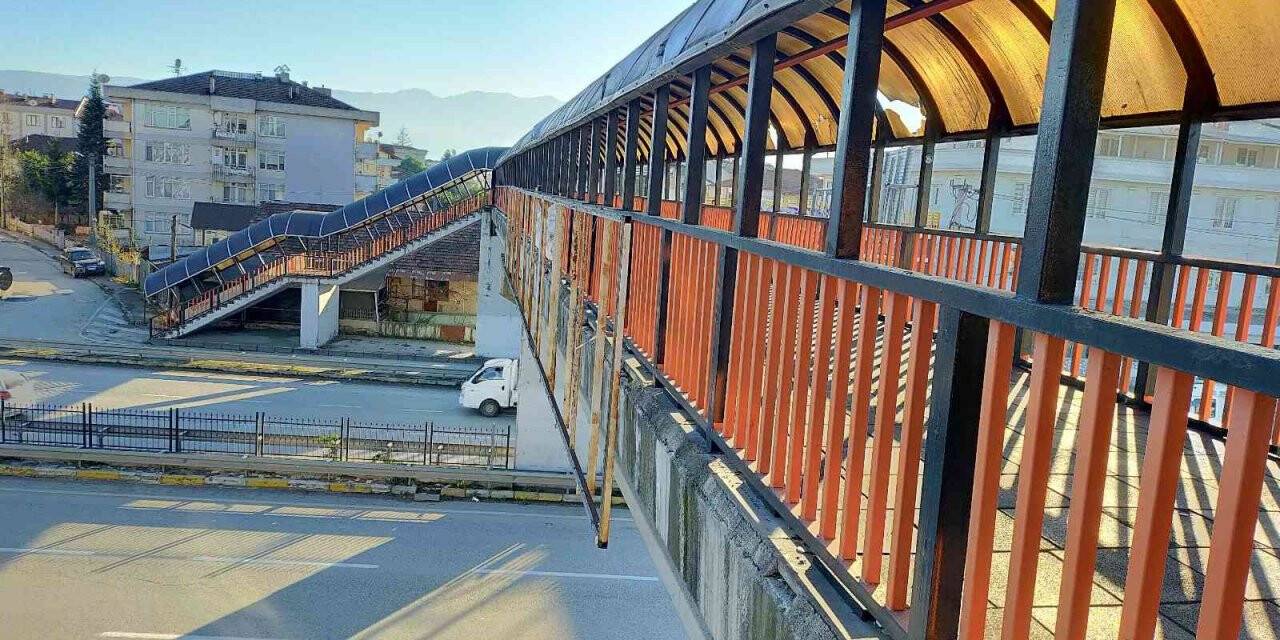 Engelli ve yaşlıların kullandığı asansörlerin elektronik aksamlarını çaldılar
