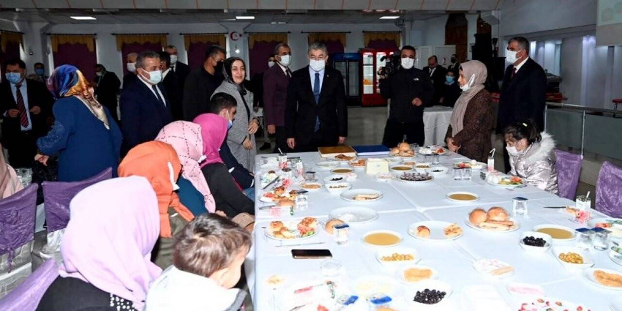 Vali Yılmaz: "Her zaman yanınızda olacağım"