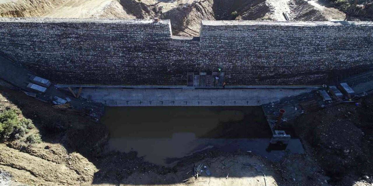 Koçarlı Mersinbelen Göleti’nde çalışmalar sürüyor