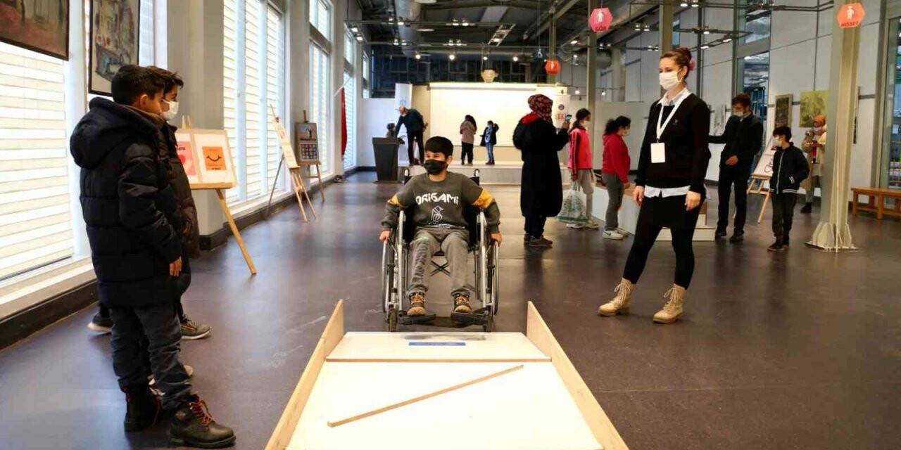 Dünya Engelliler Günü’nde farkındalık etkinliği