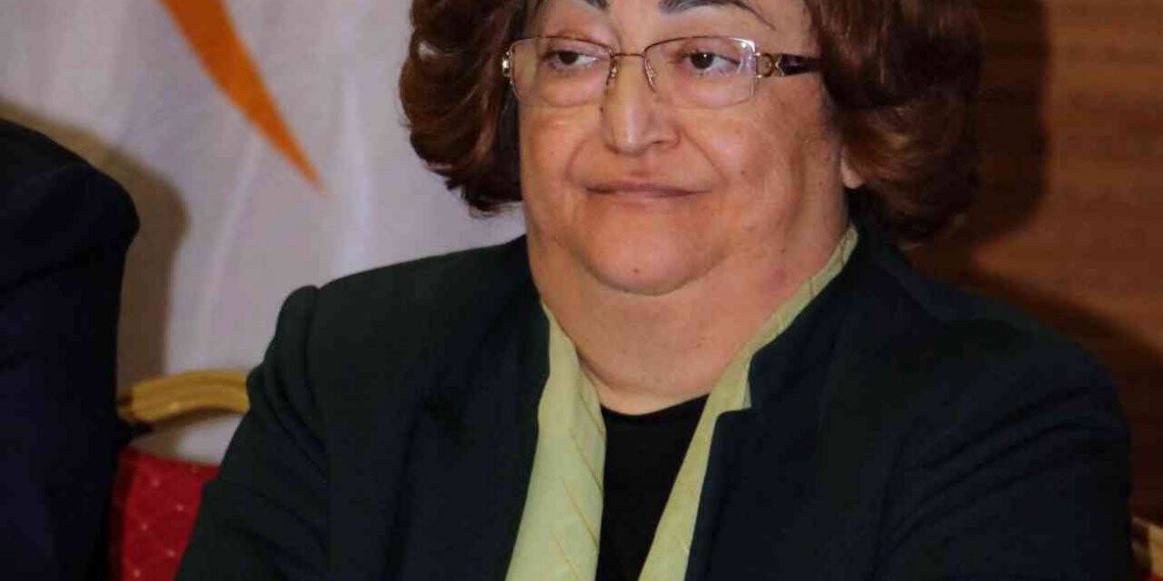 Eski Bakan Güldal Akşit vefat etti