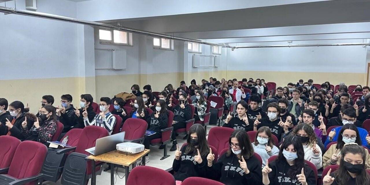 Manisa’da öğrencilerin okuma hızını yüzde 300 arttıracak eğitim