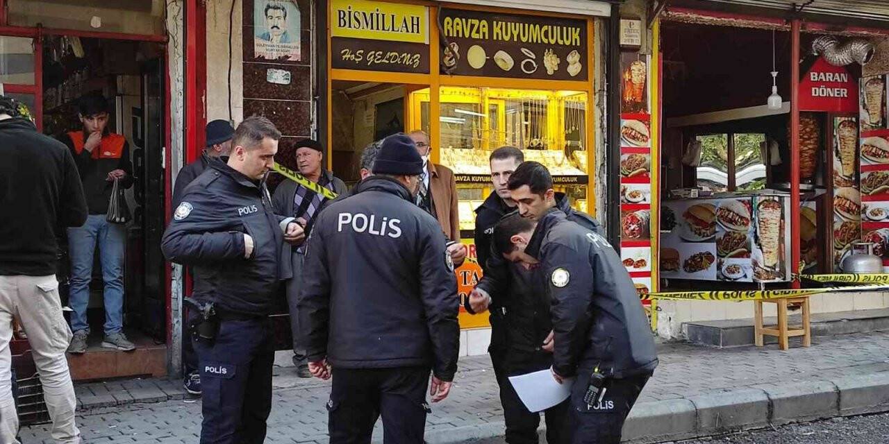 Kuyumcuyu soyan zanlı vurularak yakalandı