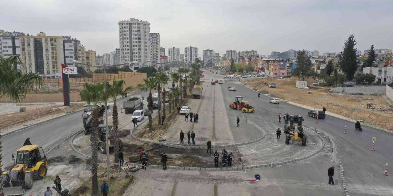 Adana’da trafiğin sıkıştığı 26 noktada çalışma