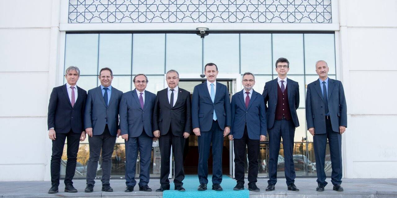 Selçuk Üniversitesinde diplomaside yabancı dilin önemi anlatıldı