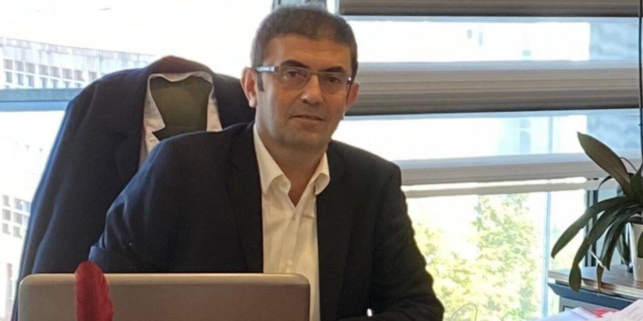 Tıbbi Onkoloji Uzmanı Prof. Dr. Coşkun: ”Kanser hastalarında yeni yöntemlerle gereksiz kemoterapi önlenebiliyor”
