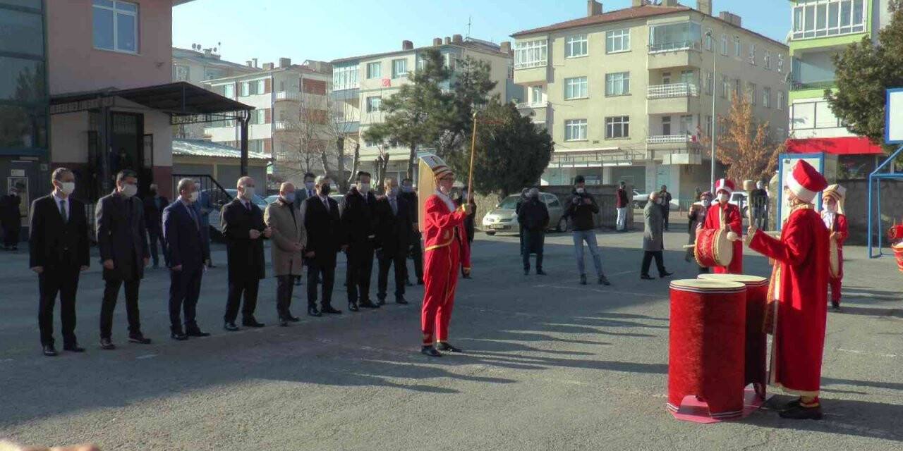 Engelli öğrenciler hünerlerini sergiledi