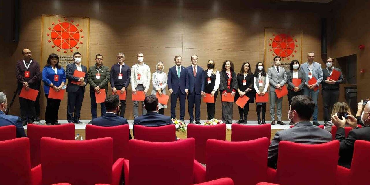 Cumhurbaşkanlığı İletişim Başkanı Altun, Uluslararası Medya Mensupları Türkçe Eğitimi Sertifika Törenine katıldı