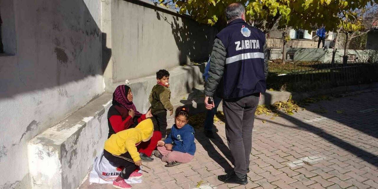 Elazığ’da dilenci operasyonları sürüyor: Bir yılda bin 900 dilenci toplandı