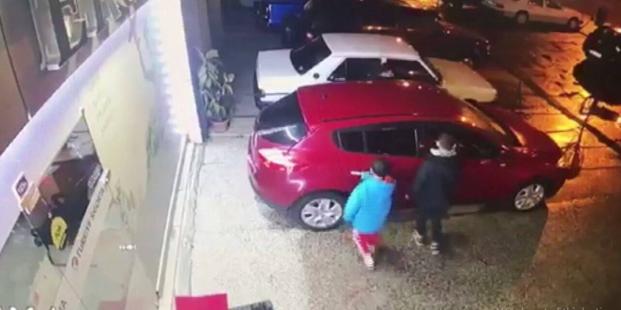 Otomobilleri çocuklar tarafından çalınan galeri sahipleri konuştu