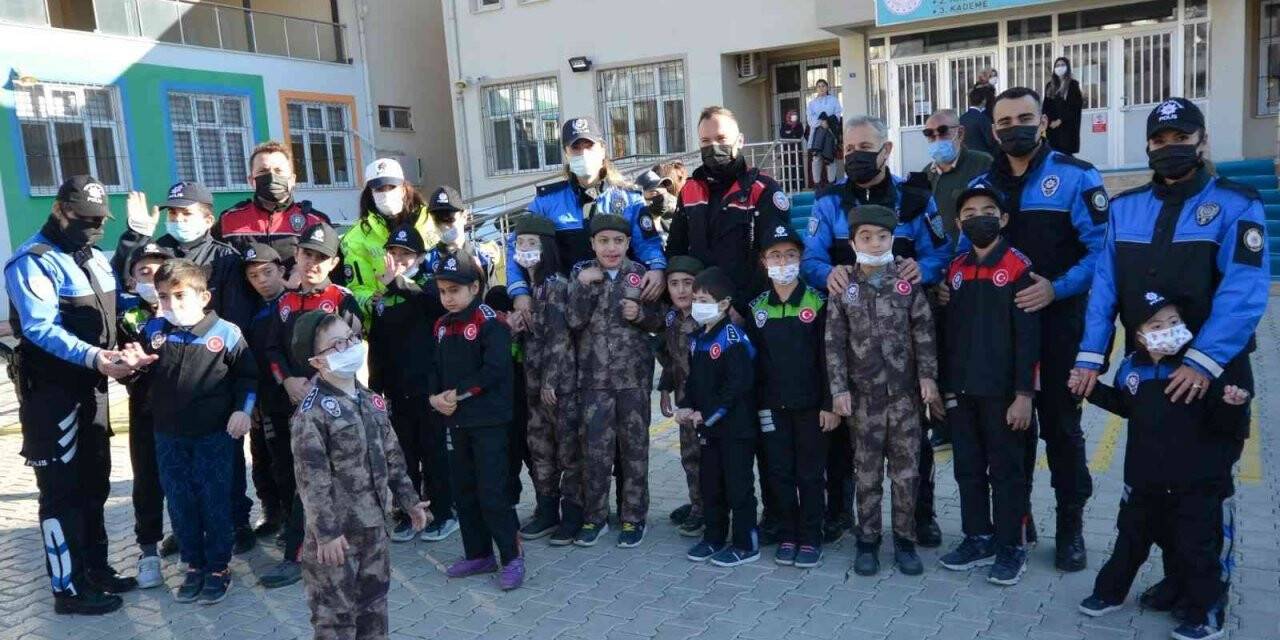 Elazığ polisi özel ve engelli çocuklarla bir araya geldi