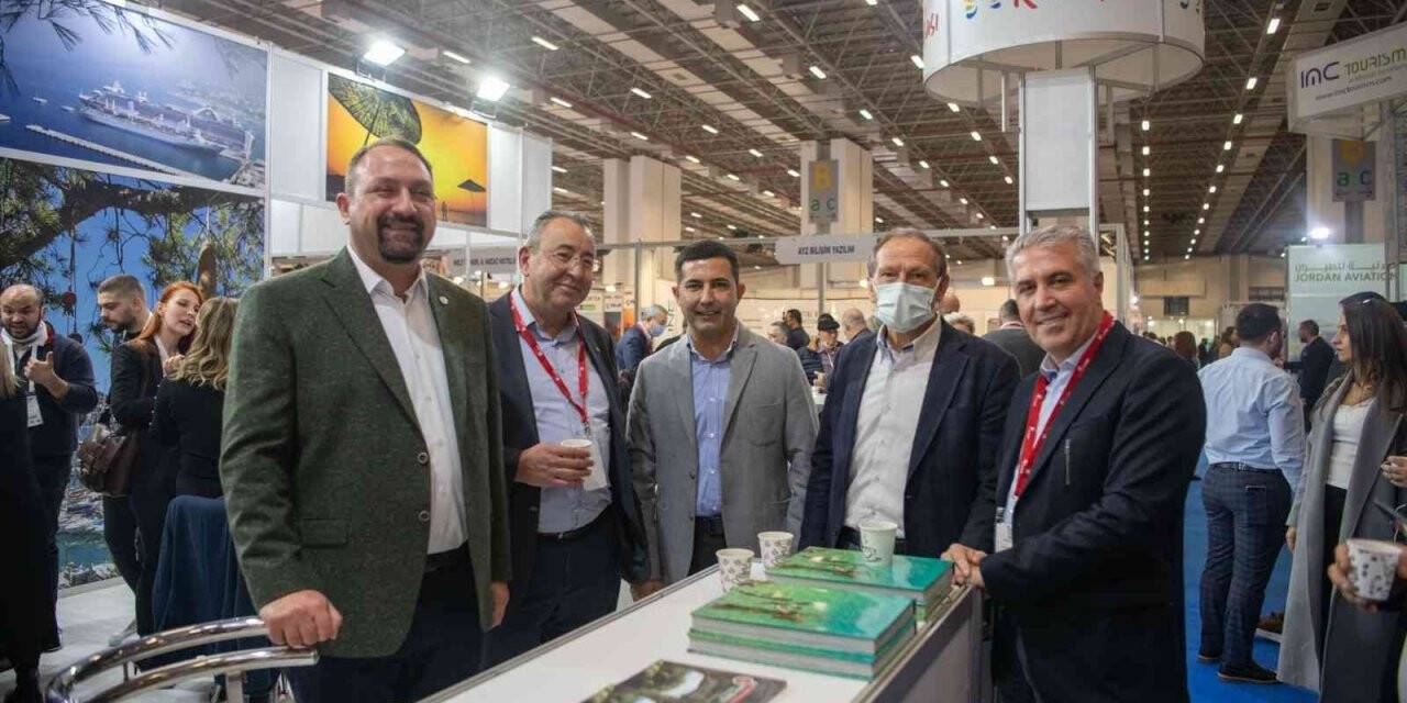 Başkan Ömer Günel Travel Turkey fuarını ziyaret etti.