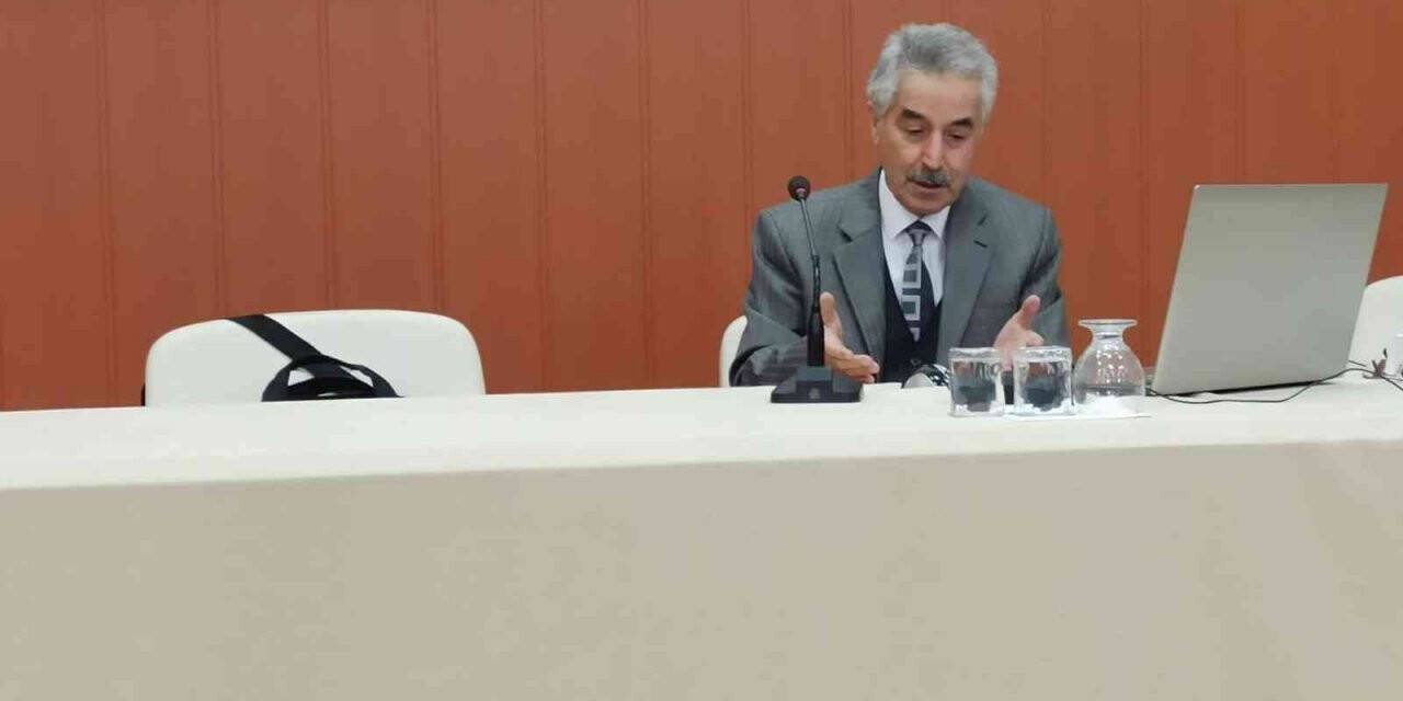 Üniversitede “Felsefenin Kökenine Dair Spekülasyonlar" söyleşisi