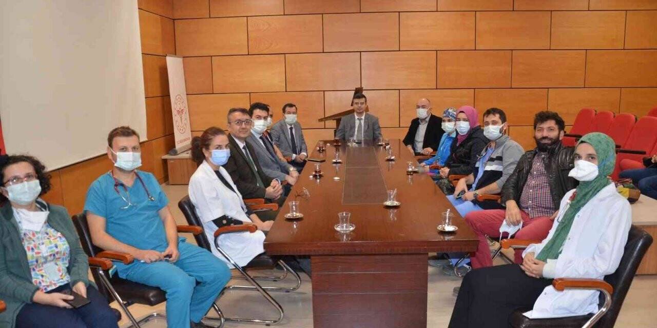 Afyonkarahisar’da çocuk hekimleri toplantı yaptı