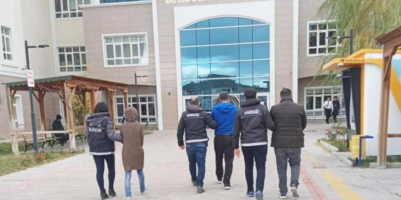 Burdur polisinden uyuşturucu operasyonu