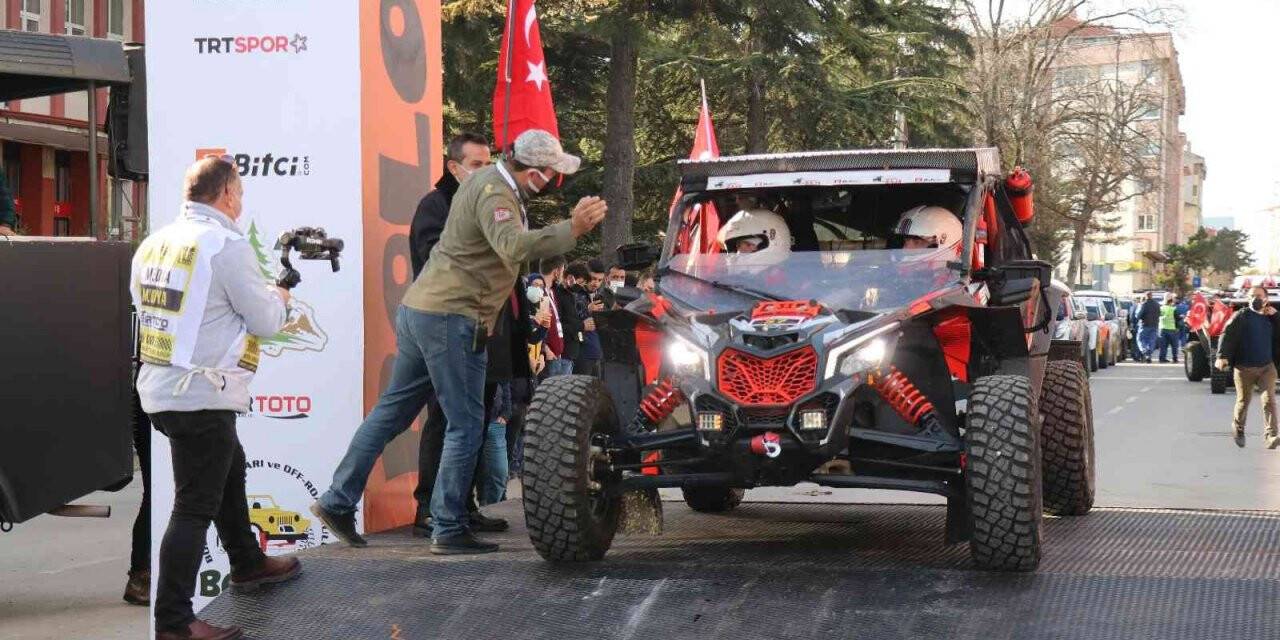 Bolu’da, 3 gün sürecek Off-Road Şampiyonası için start verildi