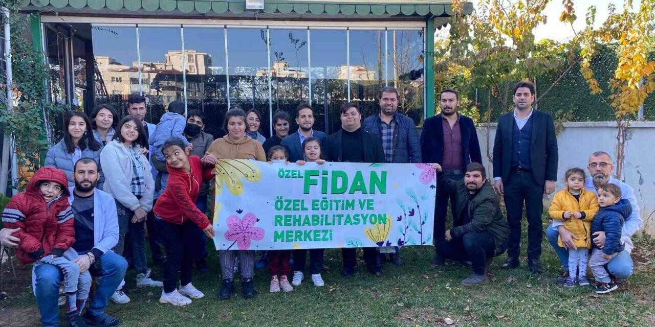 3 Aralık Dünya Engelliler Günü’nde özel çocuklar yalnız bırakılmadı