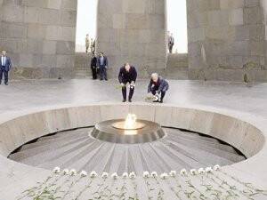Soykırımı Tanımak Bölmez, Birleştirir