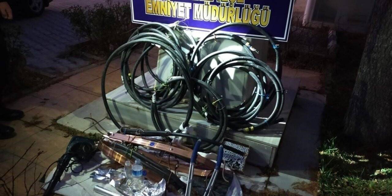 Çaldılar ama kaçamadılar